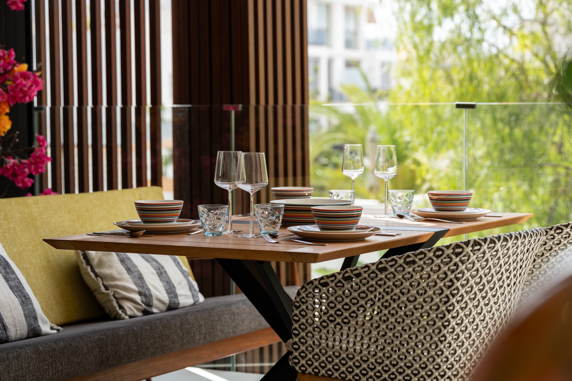 Resa Estates 3 slaapkamers Talamanca te koop sale Ibiza terrace detail.jpg